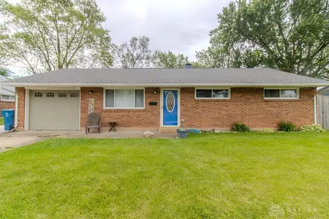 5864 Beecham Dr, Dayton, OH 45424