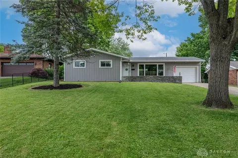 1305 Park Dr, Middletown, OH 45044