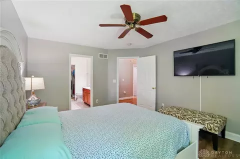 Bedroom - 8765 Woolstone Ct, Maineville, OH 45039 photo 3 of 5