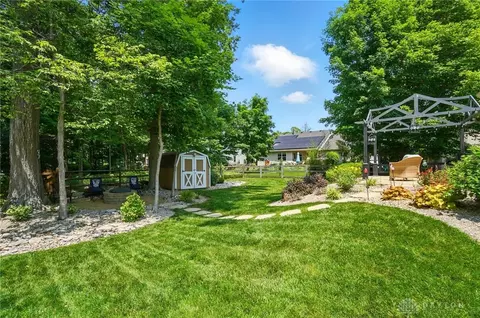 Exterior - 8765 Woolstone Ct, Maineville, OH 45039 photo 12 of 17