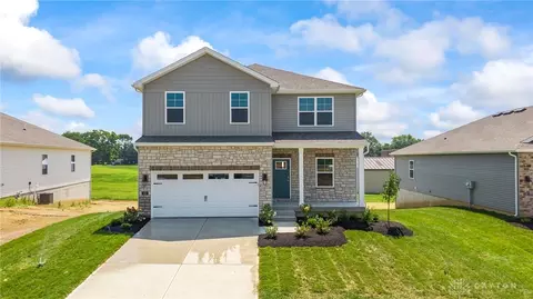 523 Hollywood Blvd, Xenia, OH 45385