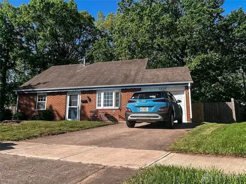 Exterior - 1539 Cedarbrook Pl, Sidney, OH 45365 photo 5 of 9