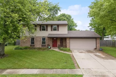 7019 Pineview Dr, Huber Heights, OH 45424
