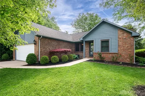 8618 Deer Bend Dr, Dayton, OH 45424