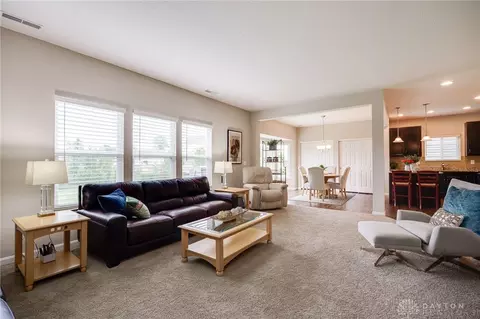 148 Oasis Ct, Springboro, OH 45066 photo 12