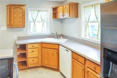 3145 Mohican Ave, Kettering, OH 45429 photo 9