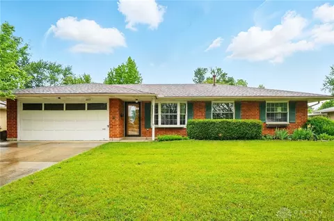 2213 Southlea Dr, Dayton, OH 45459