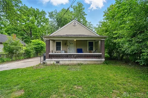 3020 Seneca St, Middletown, OH 45044