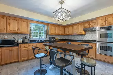 649 Murrell Dr, Kettering, OH 45429 photo 8