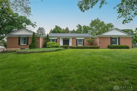 649 Murrell Dr, Kettering, OH 45429