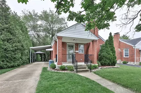 407 Claranna Ave, Oakwood, OH 45419
