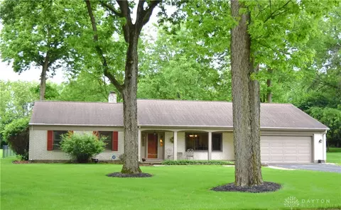 1830 Parker Dr, Piqua, OH 45356