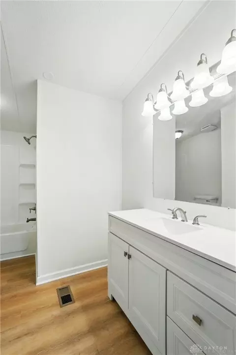 Bath - 665 Diamond Loop, Middletown, OH 45044 photo 4 of 4