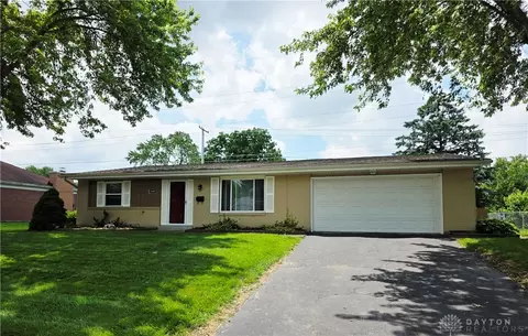 1008 Terracewood Dr, Englewood, OH 45322