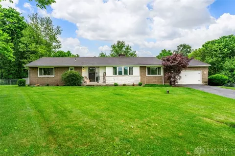 7166 Dayton Farmersville Rd, Dayton, OH 45417