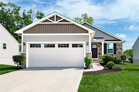6709 Crystal Harbour Dr, Middletown, OH 45042