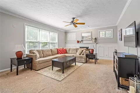 Living - 20 Pembrook Ct, Springboro, OH 45066 photo 1 of 1