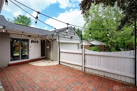 103 Castle Dr, Dayton, OH 45429 photo 38