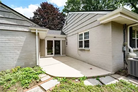 103 Castle Dr, Dayton, OH 45429 photo 33