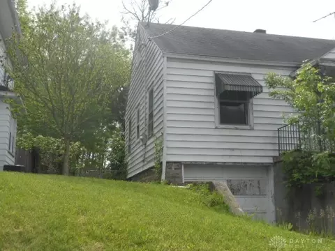 1202 Burt St, Springfield, OH 45505 photo 9