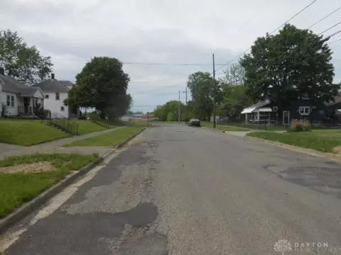 1202 Burt St, Springfield, OH 45505 photo 18