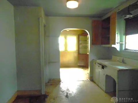 1202 Burt St, Springfield, OH 45505 photo 6