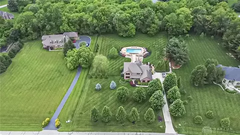 2275 Little Miami Dr, Sugarcreek Township, OH 45370