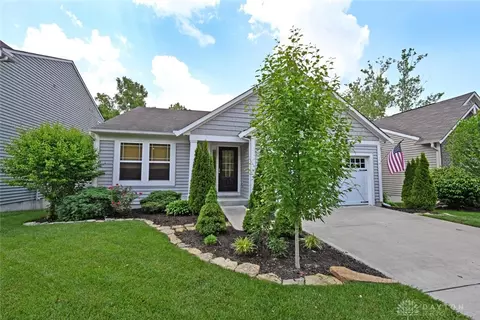 4197 Black Bear Dr, Lebanon, OH 45036