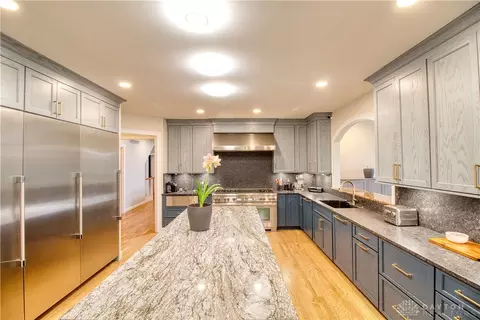 Kitchen - 7760 Ingrams Ridge Dr, Cincinnati, OH 45244 photo 4 of 7
