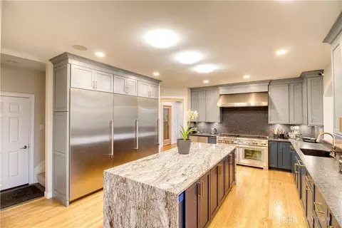 Kitchen - 7760 Ingrams Ridge Dr, Cincinnati, OH 45244 photo 5 of 7
