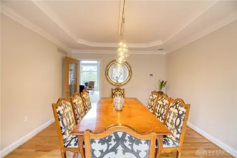 Dining - 7760 Ingrams Ridge Dr, Cincinnati, OH 45244 photo 3 of 10