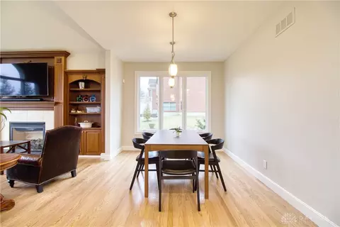 Dining - 7760 Ingrams Ridge Dr, Cincinnati, OH 45244 photo 6 of 10