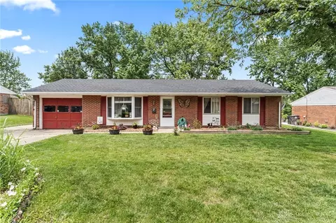 765 Cransberry Dr, Dayton, OH 45449