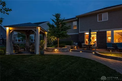 Exterior - 370 Clearsprings Dr, Springboro, OH 45066 photo 16 of 24
