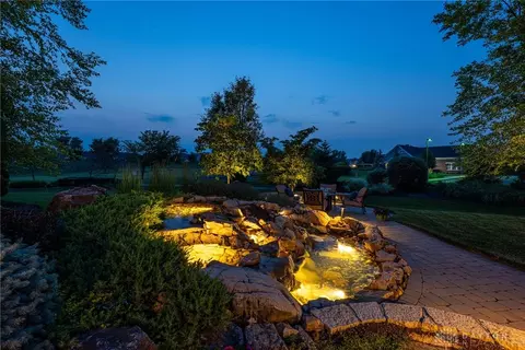 Exterior - 370 Clearsprings Dr, Springboro, OH 45066 photo 21 of 24