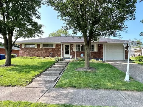 5575 Barnard Dr, Dayton, OH 45424
