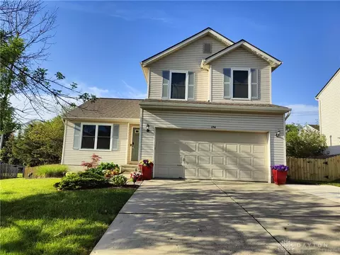 256 Triple Crown Dr, Lebanon, OH 45036