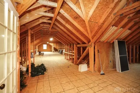 Entry Way - 1122 Cheyenne Ct, Morrow, OH 45152 photo 7 of 8