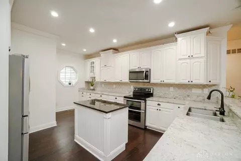 Kitchen - 1122 Cheyenne Ct, Morrow, OH 45152 photo 2 of 4