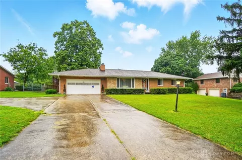 2001 Miracle Mile, Springfield, OH 45503 photo 2
