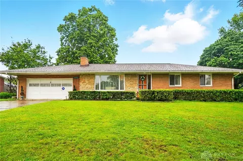 2001 Miracle Mile, Springfield, OH 45503