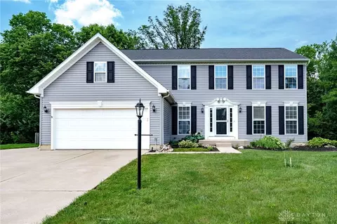 3605 Queen Victoria Ct, Beavercreek, OH 45431