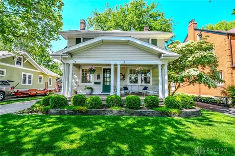 239 Forrer Blvd, Oakwood, OH 45419