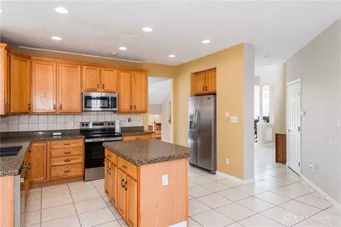 109 Barnside Dr, Union, OH 45322 photo 16