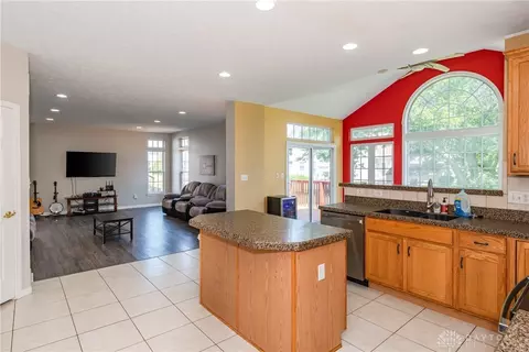 109 Barnside Dr, Union, OH 45322 photo 12