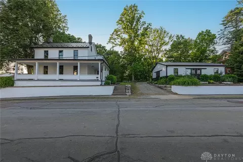 53 S 4th St, Waynesville, OH 45068