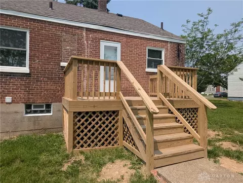 Exterior - 1565 Fulton Ave, Springfield, OH 45505 photo 2 of 5