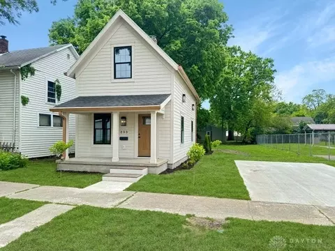 233 E Market St, Urbana, OH 43078