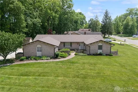 560 Roselake Dr, Centerville, OH 45458 photo 17