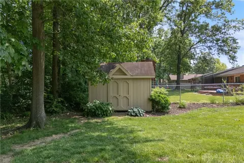 560 Roselake Dr, Centerville, OH 45458 photo 25